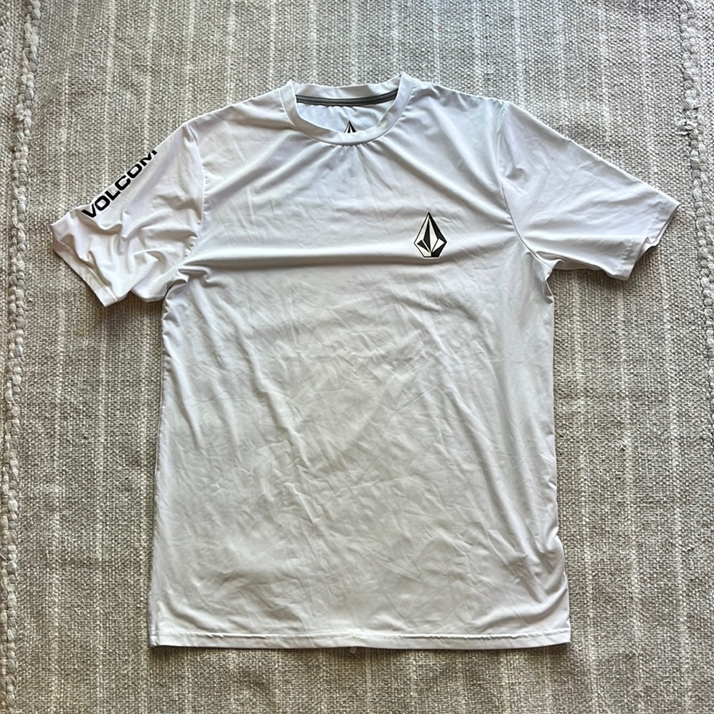 Volcom IV protection S/S shirt Men’s sz large